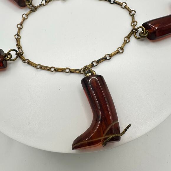 Antique 1930s 1940s gold tone brass chain amber Bakelite boot charms bracelet - Picture 3 of 8